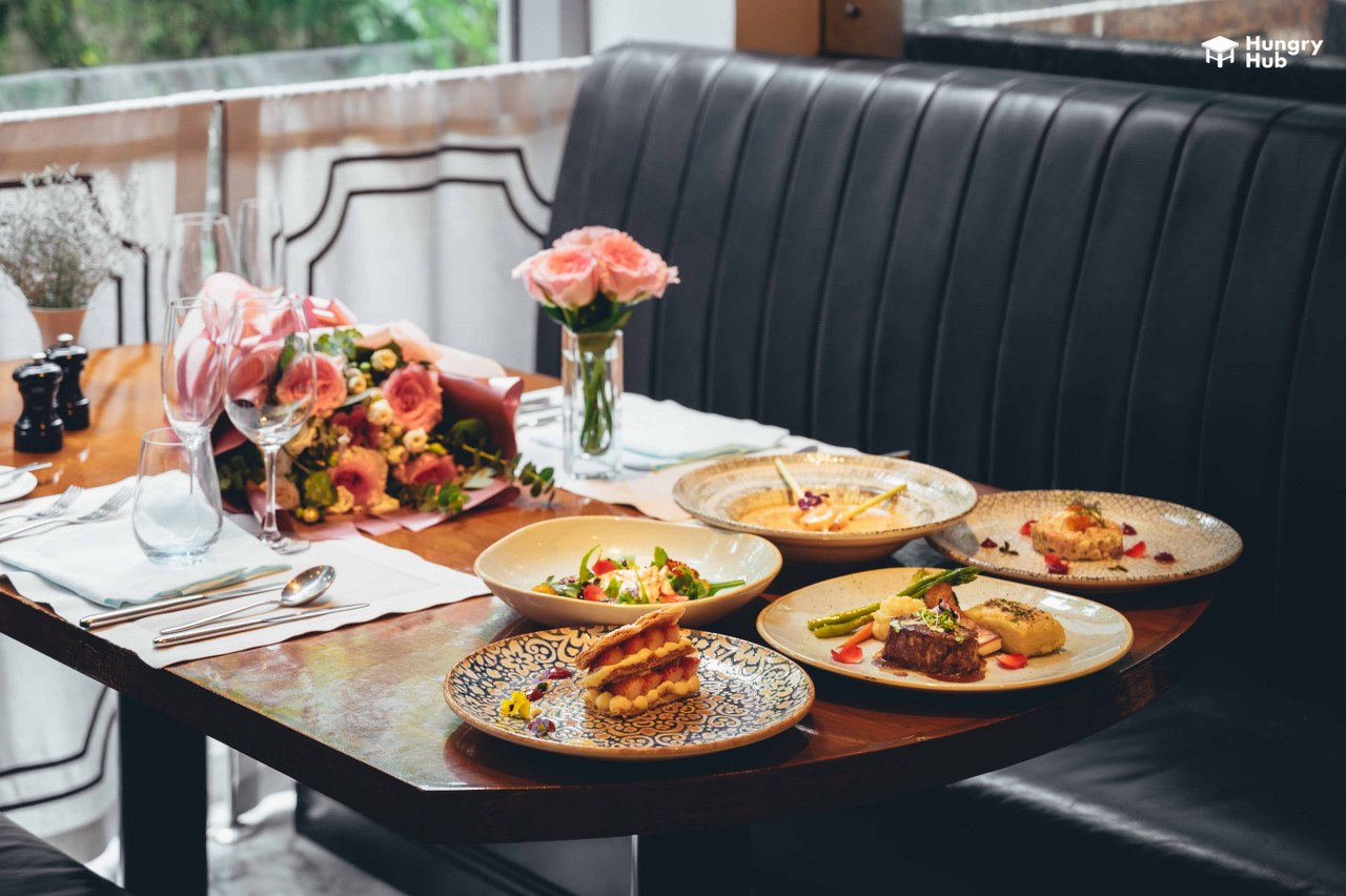restaurant image